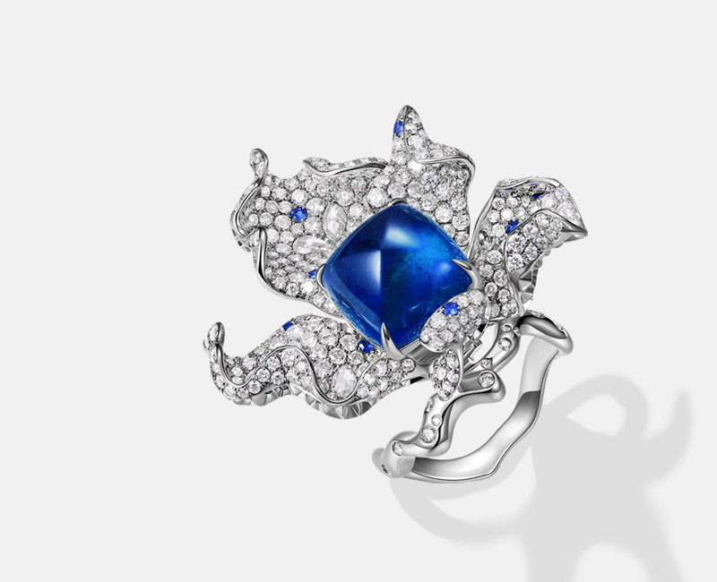 Collection Jardins fantastiques : fabrication de bijoux sur-mesure et collections propres en haute joaillerie.