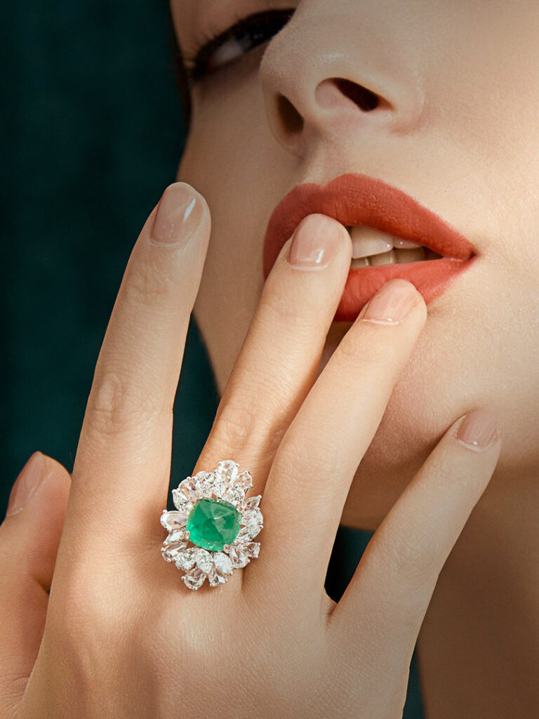 Explore Fantastic Garden: a fine jewelry collection where nature meets eternity. Expert B2B manufacturing and sourcing featuring poetic organic designs.